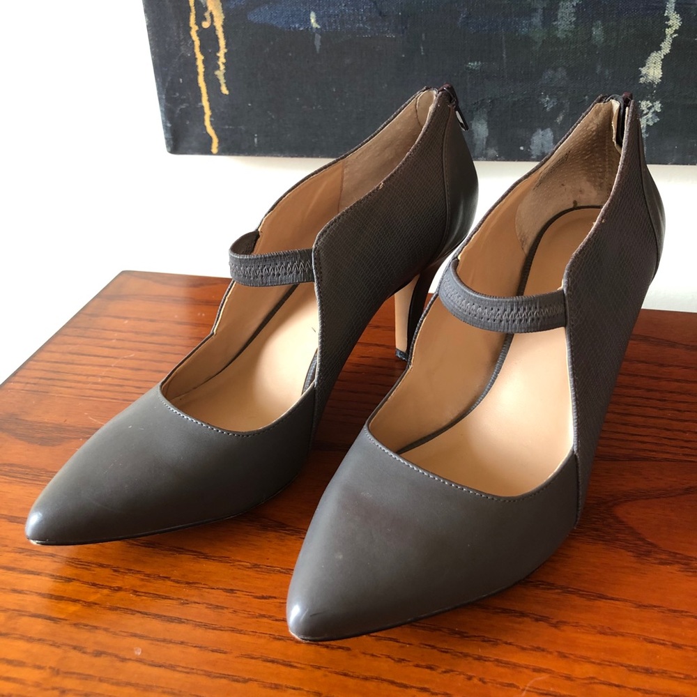 Grey Pumps